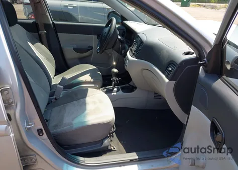 2011 Hyundai Accent Gls z USA, uszkodzony, nr VIN KMHCN4AC5BU614502